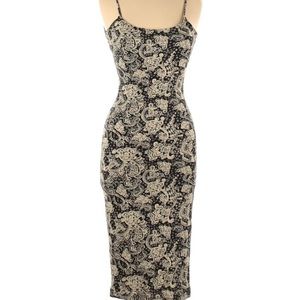 Novella Royale Light Bodycon Dress, size M